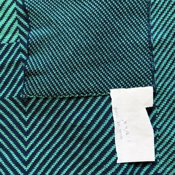 Boho Cozy Women Scarf Wrap with Hands pockets Multicolor - Picture 3 of 5